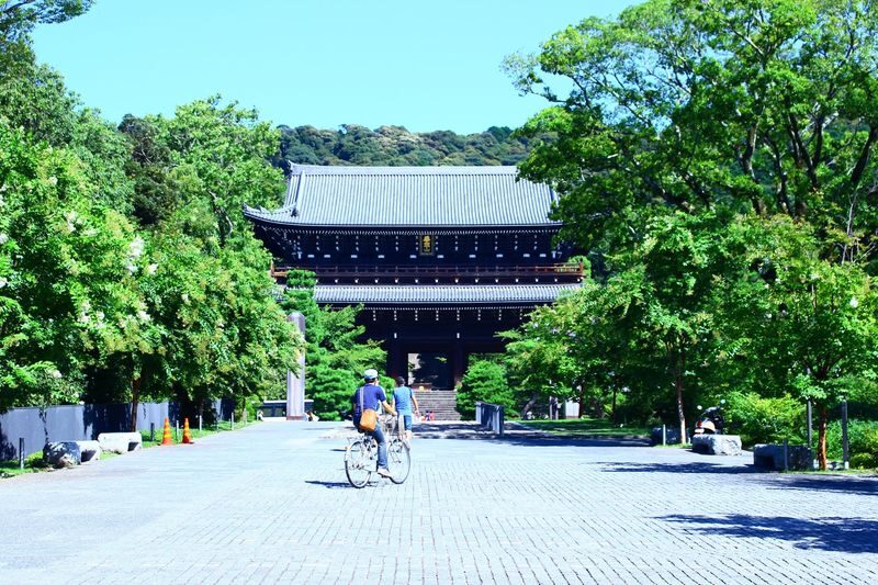 Kyoto Hidden Gems E-Bike Tour Through Backstreets & Temples - Why an e-bike suits a Kyoto sightseeing day