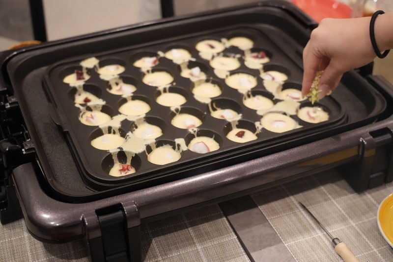 Kyoto Home Cooking Class: Okonomiyaki & Japanese Cuisines - Two hours from meeting point to return