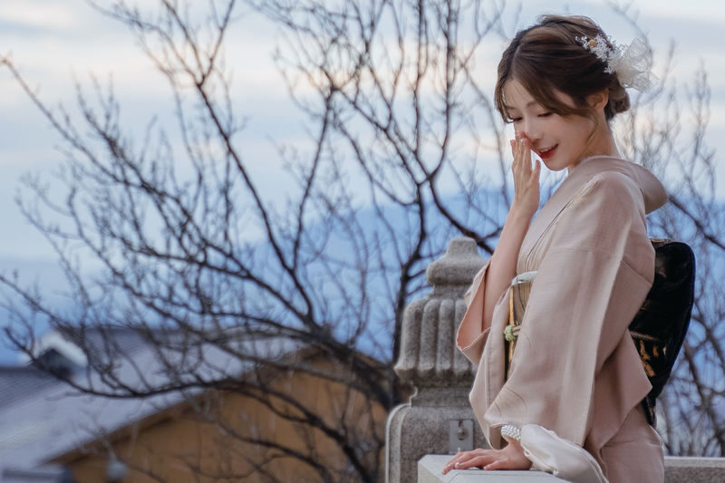 Kyoto Kimono Rental Experience & Japanese Style Makeup & Photo Shoot (Ookini Fushimi Inari Store) - Timing, language and a few practical checks