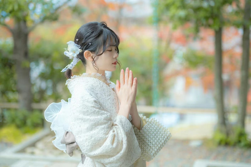 Kyoto Kimono Rental Experience (Optional Elegant Hairstyle/Japanese Makeup/Photography) (Ookini Kimono Rental Yasaka Shrine Gion Store) - What to Know Before You Book
