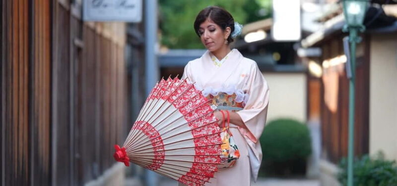 Kyoto Kimono Rental mimosaKimono/Yukata Rental Ladies Plan - Who is This Experience Best For?
