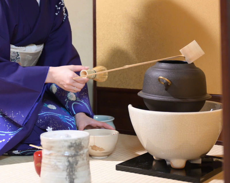 Kyoto: Kimono, Tea Ceremony with Japanese Garden and Studio - Pick your package before you arrive