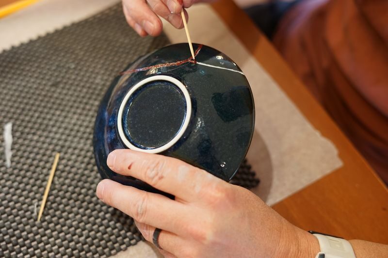 Kyoto: Kintsugi Workshop in Gion - Japanese Gold Repair - What the Instructors Bring to the Class