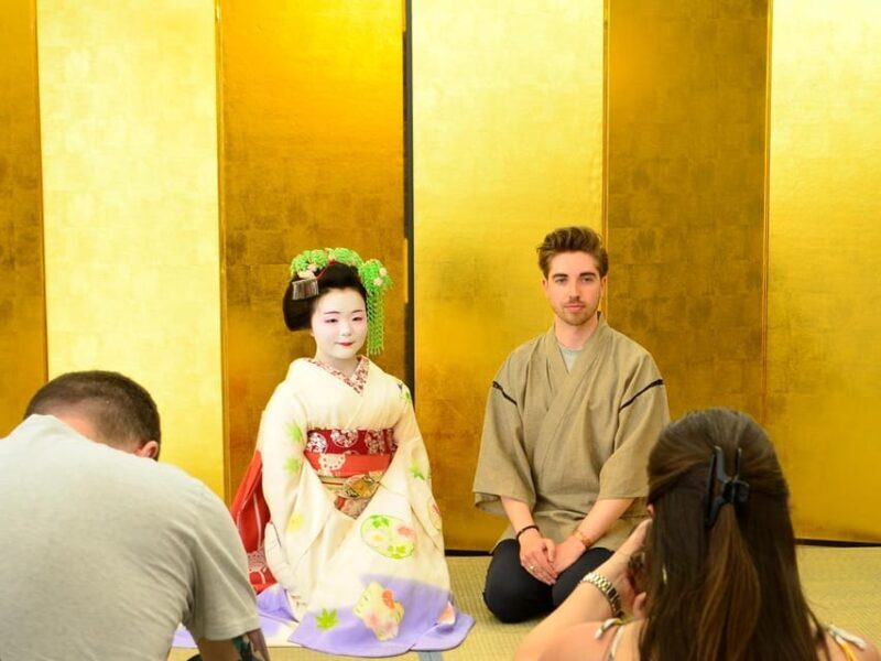 Kyoto: Meet-and-Greet, Maiko Show and Experience - Key Points