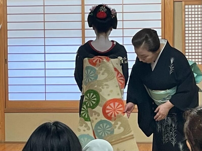 Kyoto: Meet the Geisha Maiko with Gion Walking Tour - Who Should Consider This Tour?