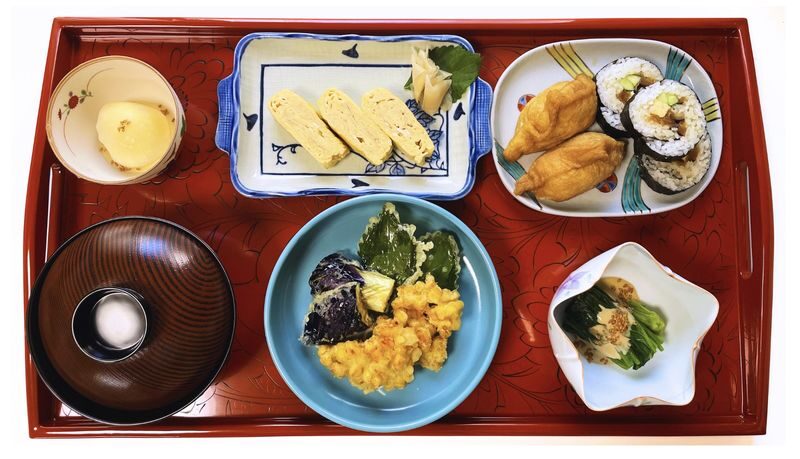 Kyoto near Fushimiinari: Cooking Class & Supermarket Tour - Lunch with a garden view