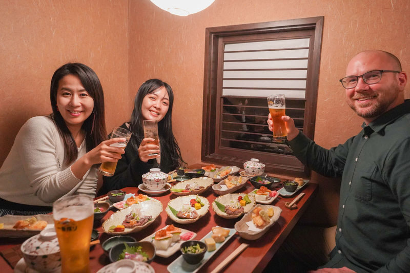 Kyoto Premium Night Foodie Tour in Gion(9+dishes + 3 Sake tastings) - Gion after dark, with dinner as the destination