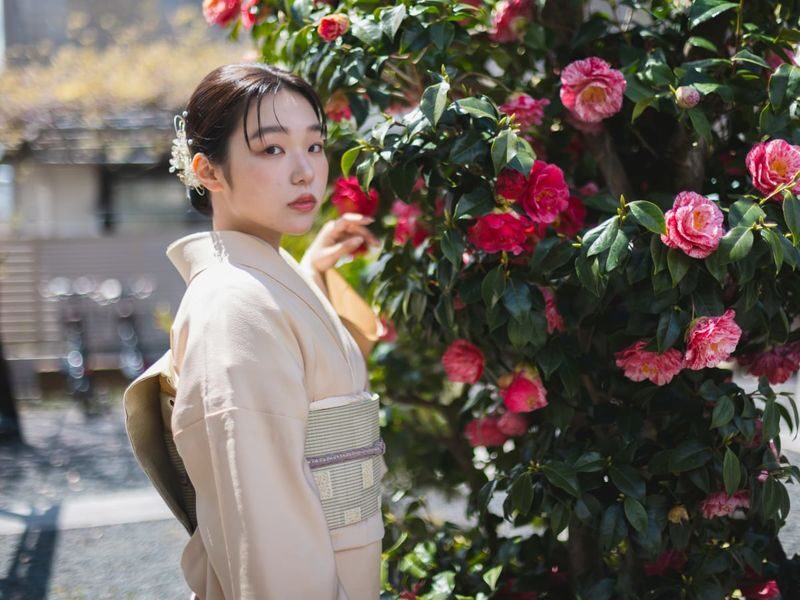 Kyoto Premium Silk Kimono Rental - Authentic Experience with Full-Set & Hair Styling - Fit, comfort, and a few cautions