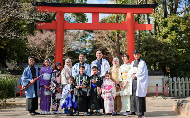Kyoto | Professional Local Photographer Travel Photography Experience | Free Props Rental + Unlimited People + All Original Photos (Provided by JBS photo) - What past sessions suggest about the service