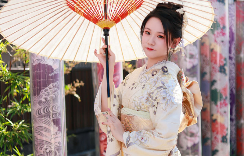 Kyoto | Professional Local Photographer Travel Photography Experience | Free Props Rental + Unlimited People + All Original Photos (Provided by JBS photo) - Should you book this Kyoto photo shoot?
