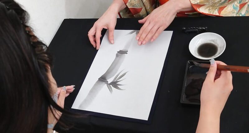Kyoto: Sumi Ink and Brush Calligraphy Experience - Key Points