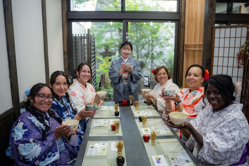 Kyoto Tea Ceremony & Matcha Making TIA KiyomizuChawanzakaShop - Kiyomizu-dera is close, but find the shop first