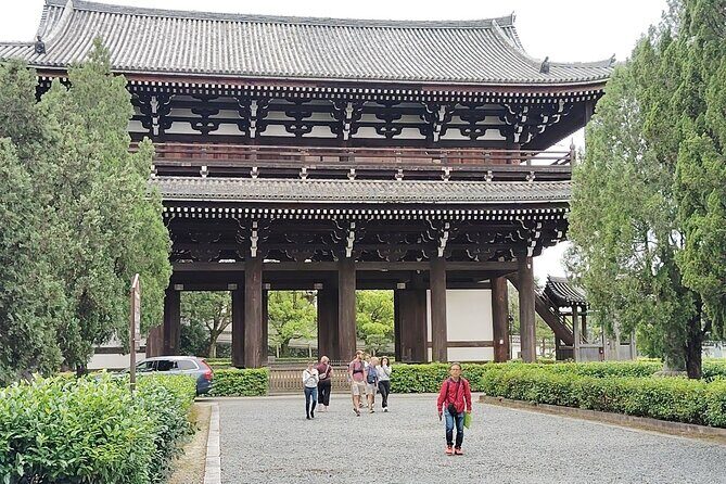 Kyoto: Tofuku-ji Temple and Komyo-in Guided Walking Tour - Who Will Love This Tour?