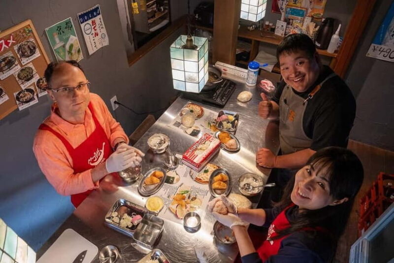 Kyoto: Udon, Sushi, and Tempura Cooking Class with Sake - Key Points