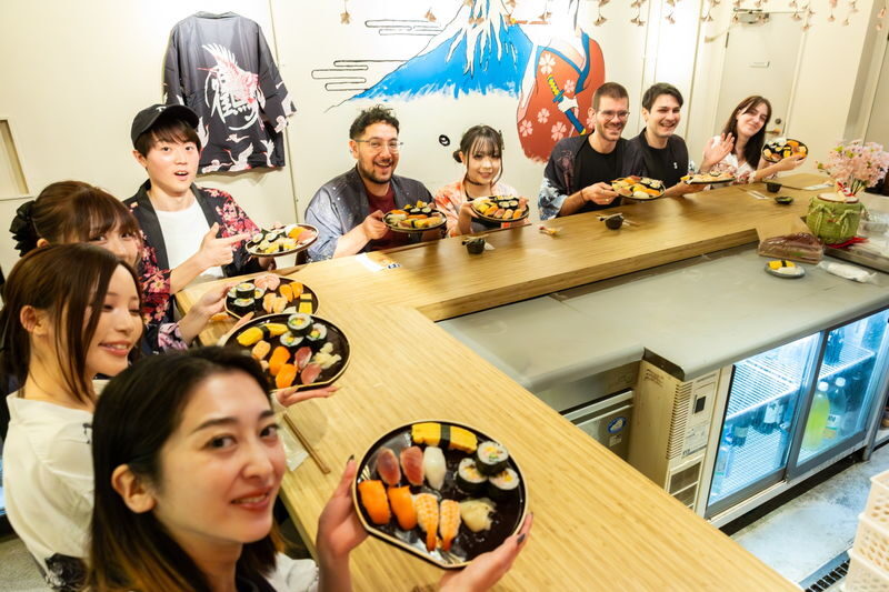 Kyoto: Unlimited Sake Tasting with Sushi Omakase - Ten sushi pieces, including premium tuna