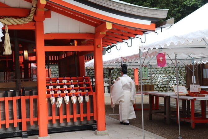 Kyoto Walking Tour at Fushimi Inari Shrine and Tofukuji Temple - Who Is This Tour Best For?
