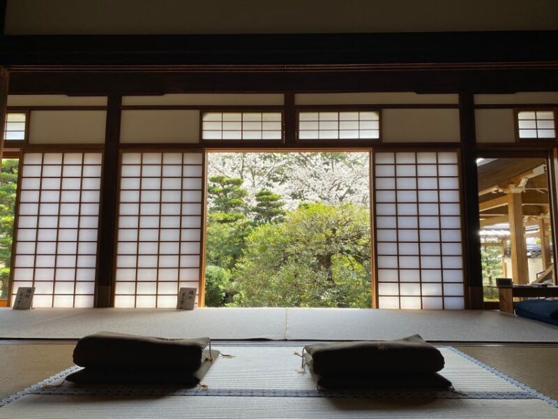 Kyoto: Zen Experience in a Hidden Temple - The Detailed Experience: What to Expect