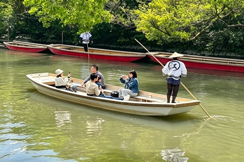 Kyushu Itoshima Coast & Yanagawa River Cruise & Dazaifu Tenmangu Shrine Day Trip (Departing from Fukuoka) - Raizan Sennyo-ji: a temple and a famous maple