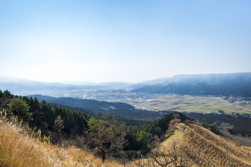 Kyushu Kumamoto Mount Aso Day Trip: Mount Aso Volcano & Kusasenri & Aso Shrine & Mizuki Pilgrimage & All-You-Can-Eat Seasonal Fruits (Departure from Fukuoka) - Nakadake crater: close to an active volcano