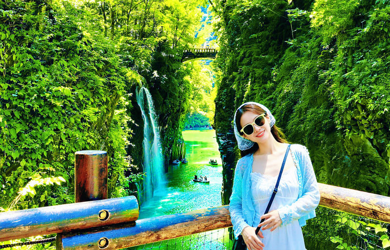 Kyushu Miyazaki Mythical Secret Realm: Takachiho Gorge (optional boating)-Amanoiwato Shrine-Kamishikimi Kumanoza Shrine (includes Japanese sweets & shuttle bus) - At a glance