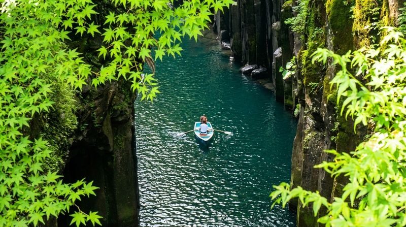 Kyushu Miyazaki | Takachiho Gorge, Takachiho Small Train, Forest Secret Cafe, Amano Iwato Day Trip | Optional Takachiho Boat Tour (Departing from Fukuoka) - What the price includes, and what it doesn’t