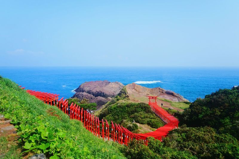 Kyushu: Mojiko & Karato Market & Tsunoshima Bridge & Motonosumi Shrine Day Trip (From Fukuoka) - A day that connects Kyushu and Yamaguchi