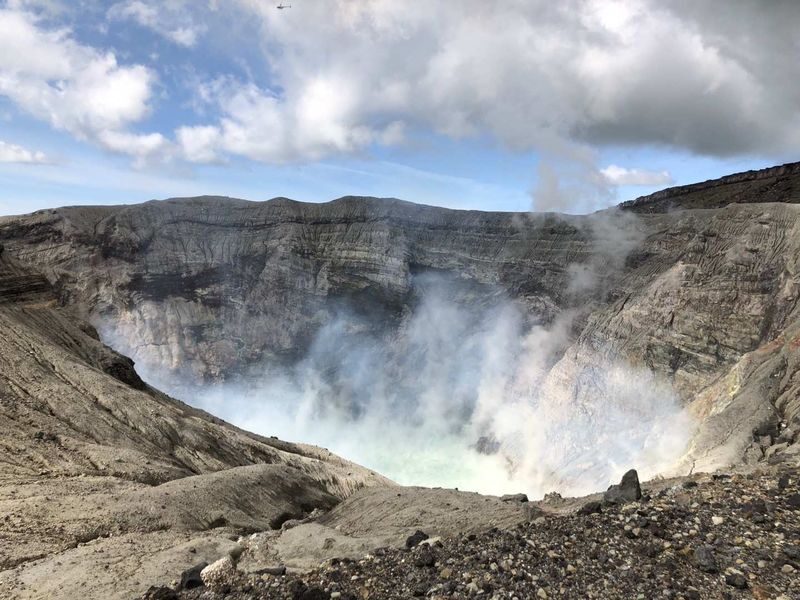 Kyushu Mount Aso Takachiho One-Day Tour | Takachiho Gorge + Kusasenri + Mount Aso/Kamishikimi Kumanoza Shrine | Departing from Fukuoka - Mount Aso or Kamishikimi Kumanoza Shrine?