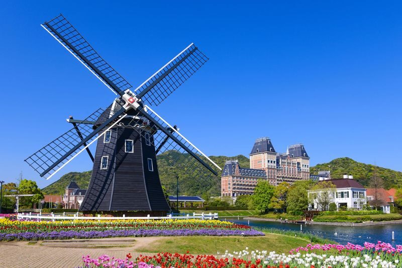 Kyushus Largest Fireworks Display: Huis Ten Bosch & Kyushu Grand Fireworks Festival Day Trip (Departing from Fukuoka) - Who will get the best value from this trip