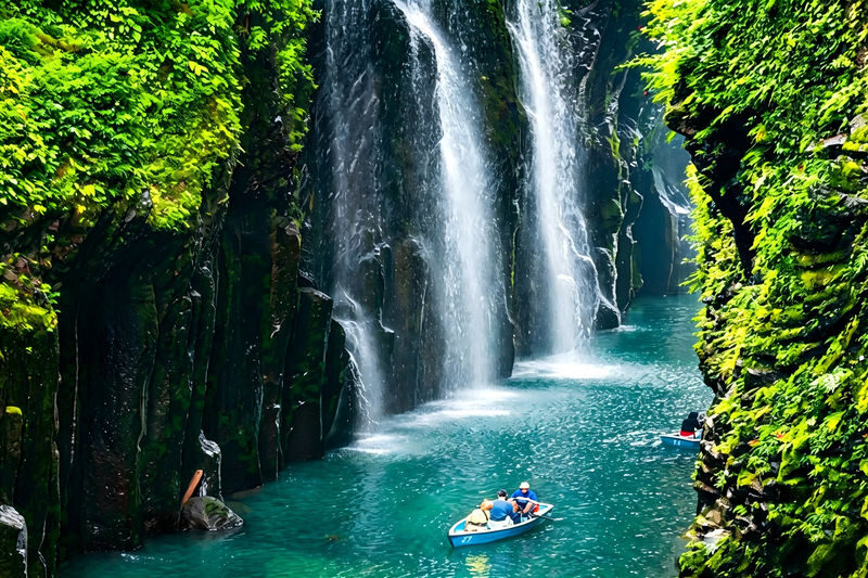 Kyushu Takachiho Secret One-Day Tour: Takachiho Railway + Takachiho Gorge (Boat Experience) + Amano Iwato Shrine - What to know before you go