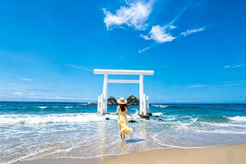 Kyushu Yanagawa & Itoshima Day Trip: Meoto Iwa & Ichiran Ramen & Yanagawa River Cruise & Shiraito Falls/Raizan Sennyoji Temple & Dazaifu Tenmangu Shrine (Departing from Fukuoka) - A full day beyond Fukuoka, with one important caveat