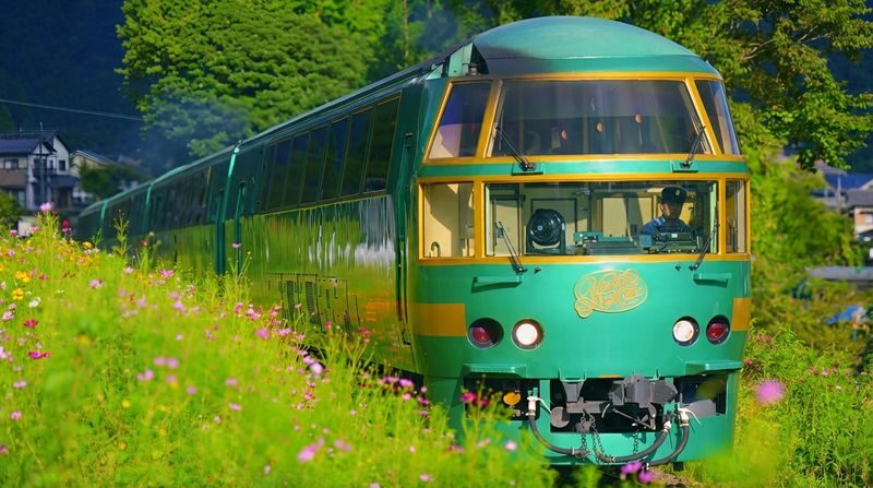 Kyushu Yufuin no Mori Train & Umi Jigoku & Dazaifu Tenmangu Shrine & Yufuin One-Day Tour (Departing from Fukuoka) - A full day from Hakata to Kyushu’s inland sights