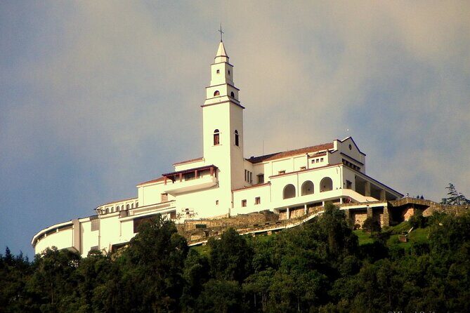 La Candelaria and Monserrate Tour: History and Culture - Key Points