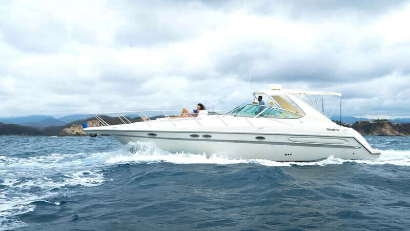 La Crucecita: Private Yacht Cruise in Huatulco with Drinks - Experience the Beauty of Huatulco on a Private Yacht Cruise with Drinks