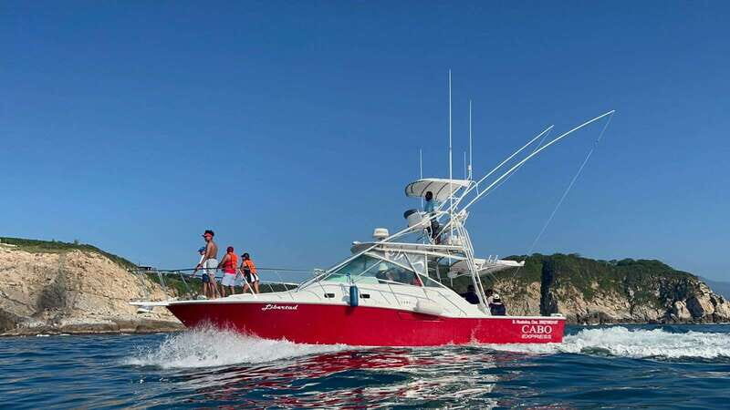 La Crucecita: Private Yacht Cruise in Huatulco with Drinks - Authentic Experiences and Practical Tips