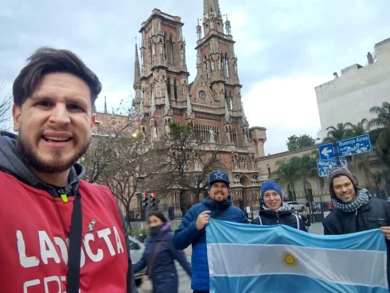 La Docta Free Walking Tour "Córdoba La Moderna". - Key Points