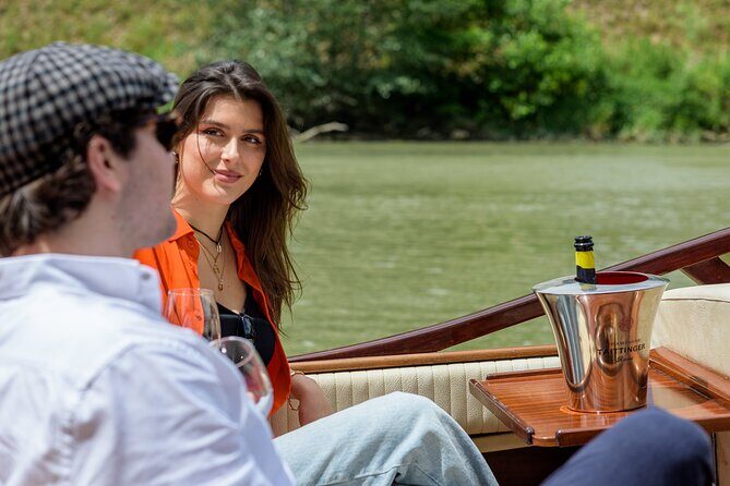 La Dolce Vita: Private Luxury Boat Ride in the Eternal City - Who Should Book This Cruise?