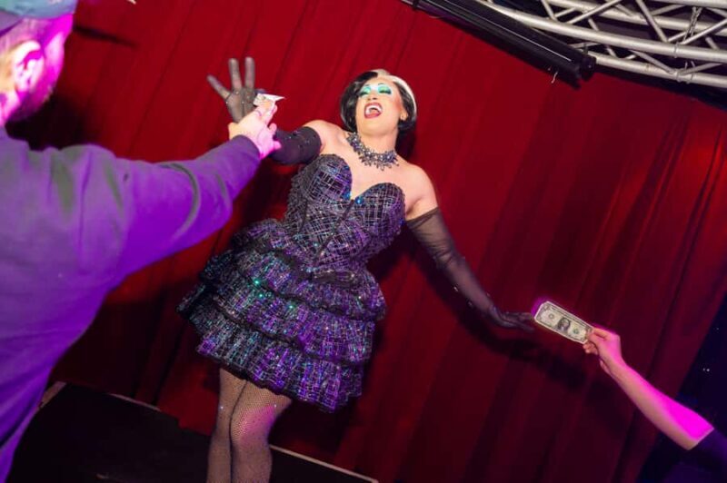 LA : Drag Highlights - Bar Crawl & Show  Drinks Included! - What Makes This Tour Special