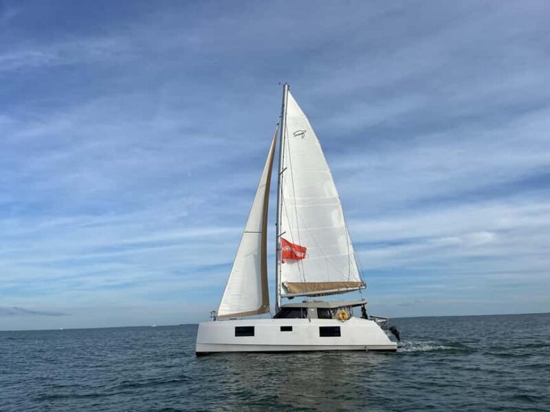 La Flotte, Ile de Ré: Sailing Catamaran Cruise - A Detailed Look at the La Flotte Sailing Catamaran Cruise