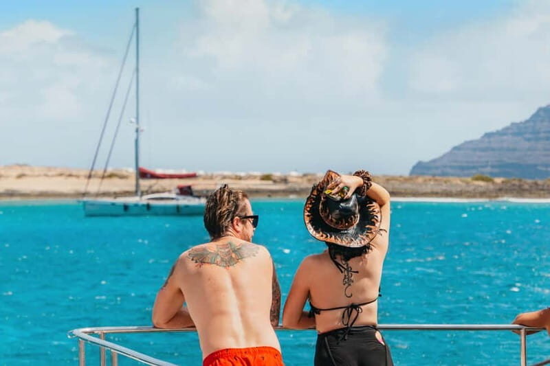 La Graciosa: Island Cruise with Lunch and Water Activities - Discover La Graciosa on a Luxurious Catamaran Cruise with Lunch and Water Activities