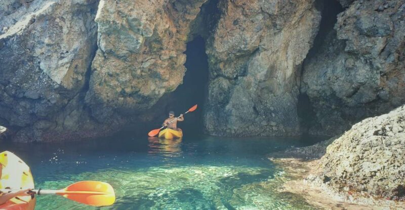 La Herradura: Maro Cliffs Kayak and Snorkeling Tour - What Makes This Tour Stand Out?