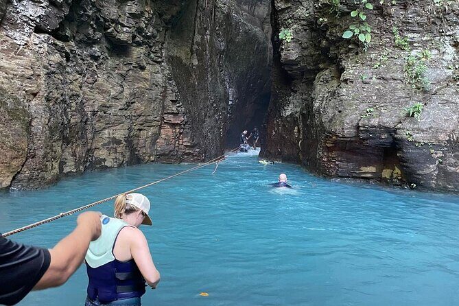 La Leona Waterfall Hiking Tour + Lunch - Practical Details: Transportation, Timing, and Group Size