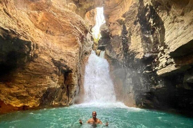La Leona Waterfall Hiking Tour + Lunch - FAQ