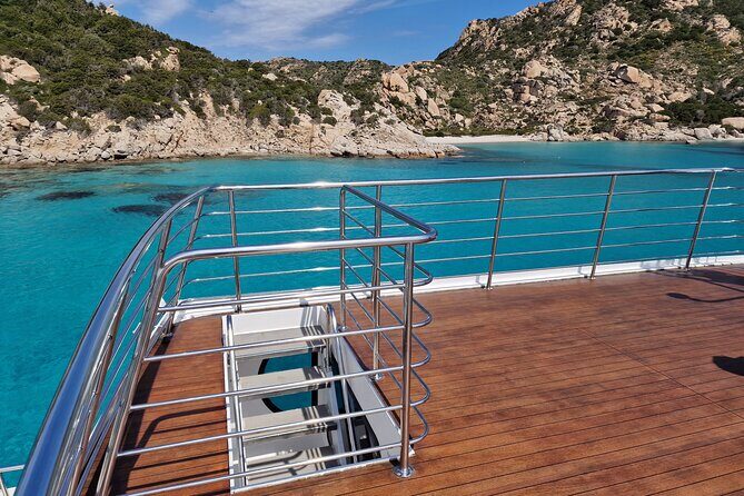 La Maddalena Archipelago Comfort Boat Tour - The Sum Up