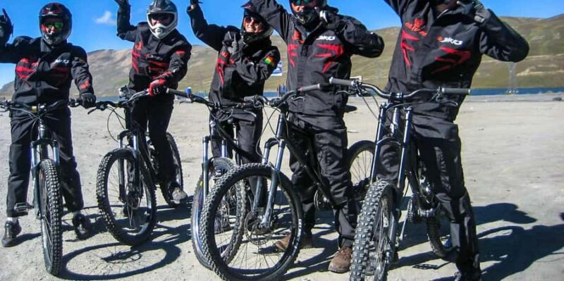 La Paz: 4-Day Death Road by bike and Uyuni Salt Flats Tour - The Sum Up