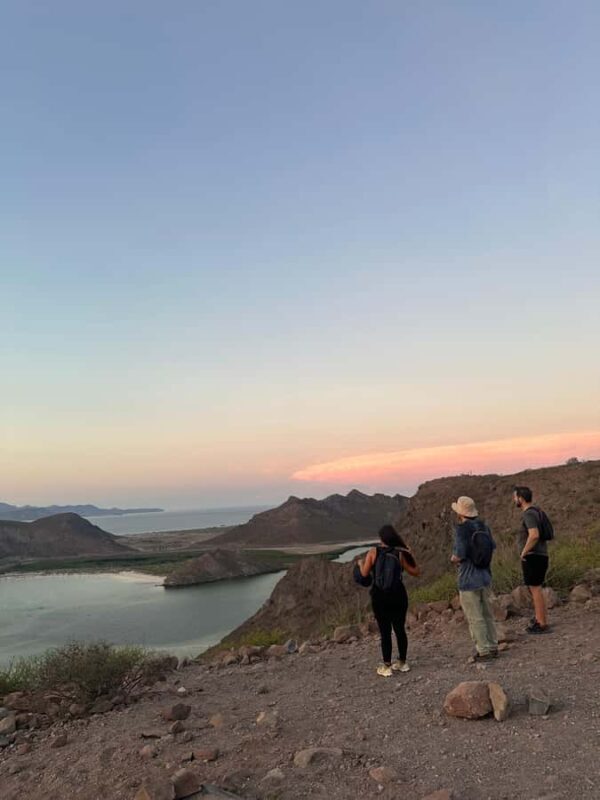La Paz: Balandra Bay Sunset Hike with Guide & Snacks - Who Will Love This Tour?