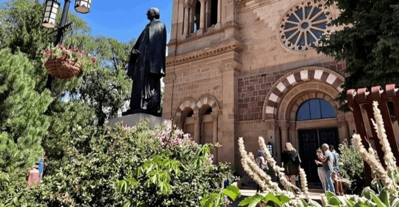 La Paz : Must-See Sites Walking Tour With A Guide - Who Will Love This Tour?