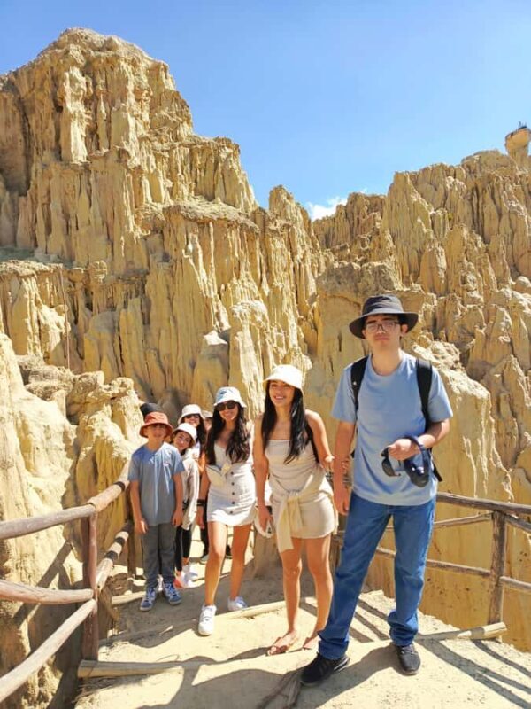 La Paz: Private City Tour with Cable Car & Moon Valley Visit - Key Points