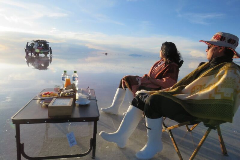La Paz: Uyuni Salt Flats & Lagoon Share Trip (private room) - Key Points