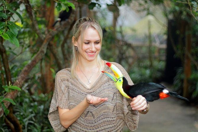 La Paz Waterfall Gardens and Wildlife Refuge Tour from San Jose - Key Points