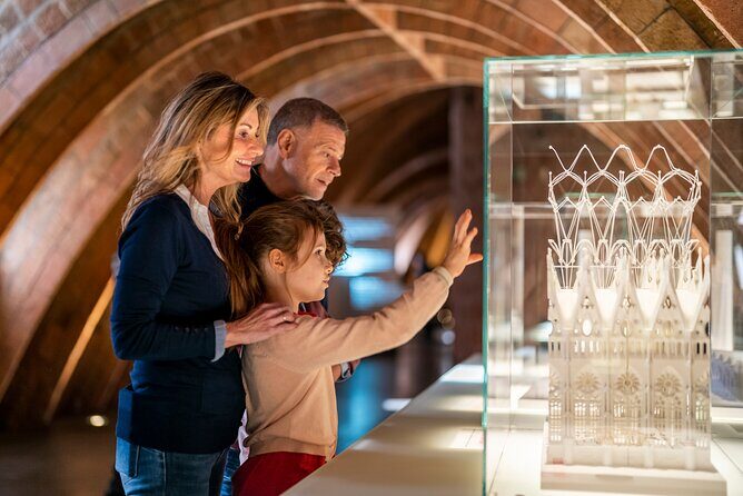 La Pedrera-Casa Mila Admission Ticket with Audioguide - Authentic Perspectives from Reviews